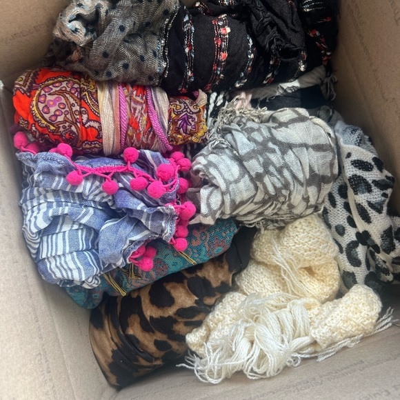 Source Unknown Pink and Black Scarves & Wraps Collection - Picture 1 of 1